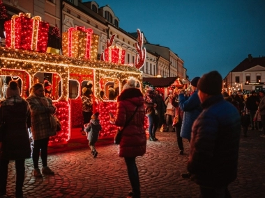 Wizyta Św. Mikołaja na Rynku w Rzeszowie, grudzień 2019 - 20